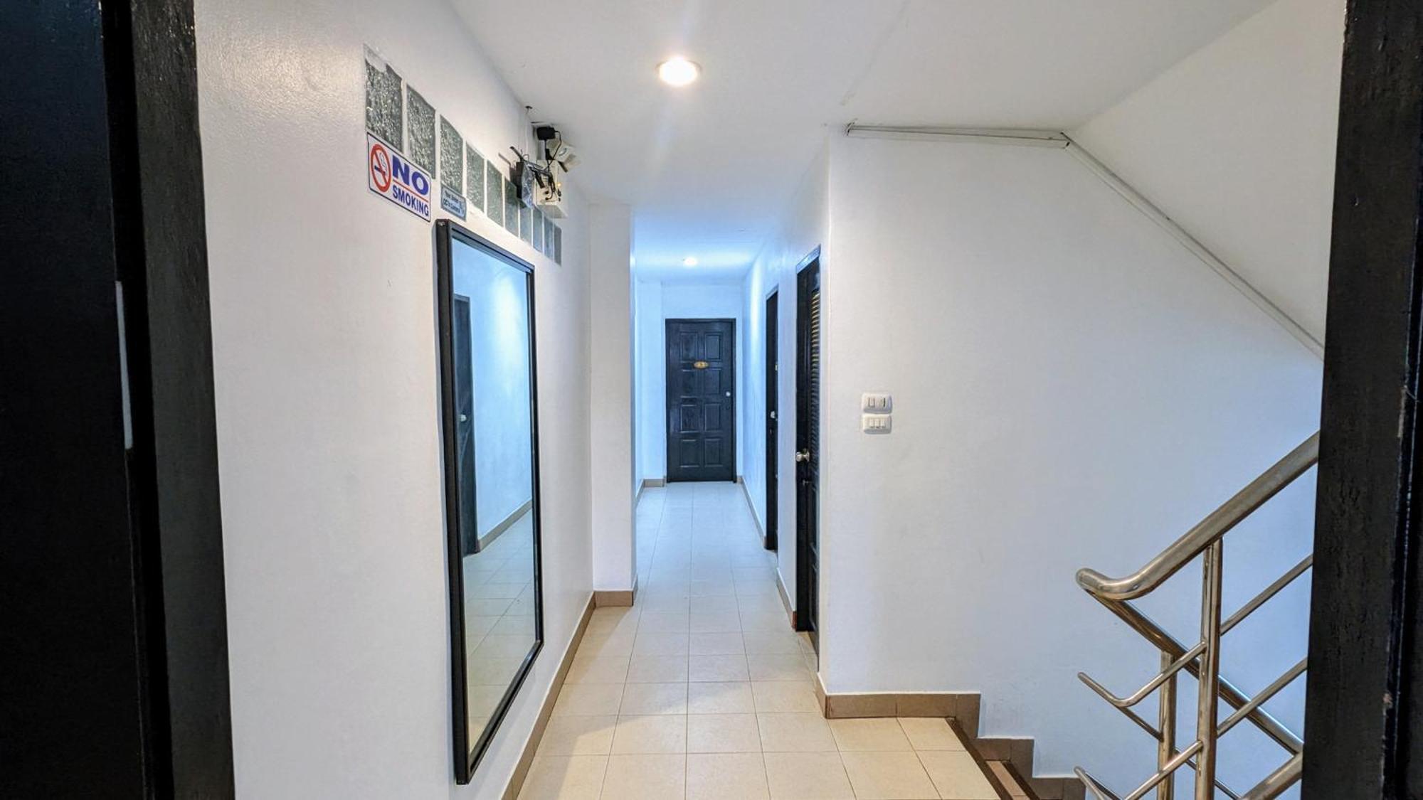 Heaven House Restro & Bar Otel Patong Dış mekan fotoğraf