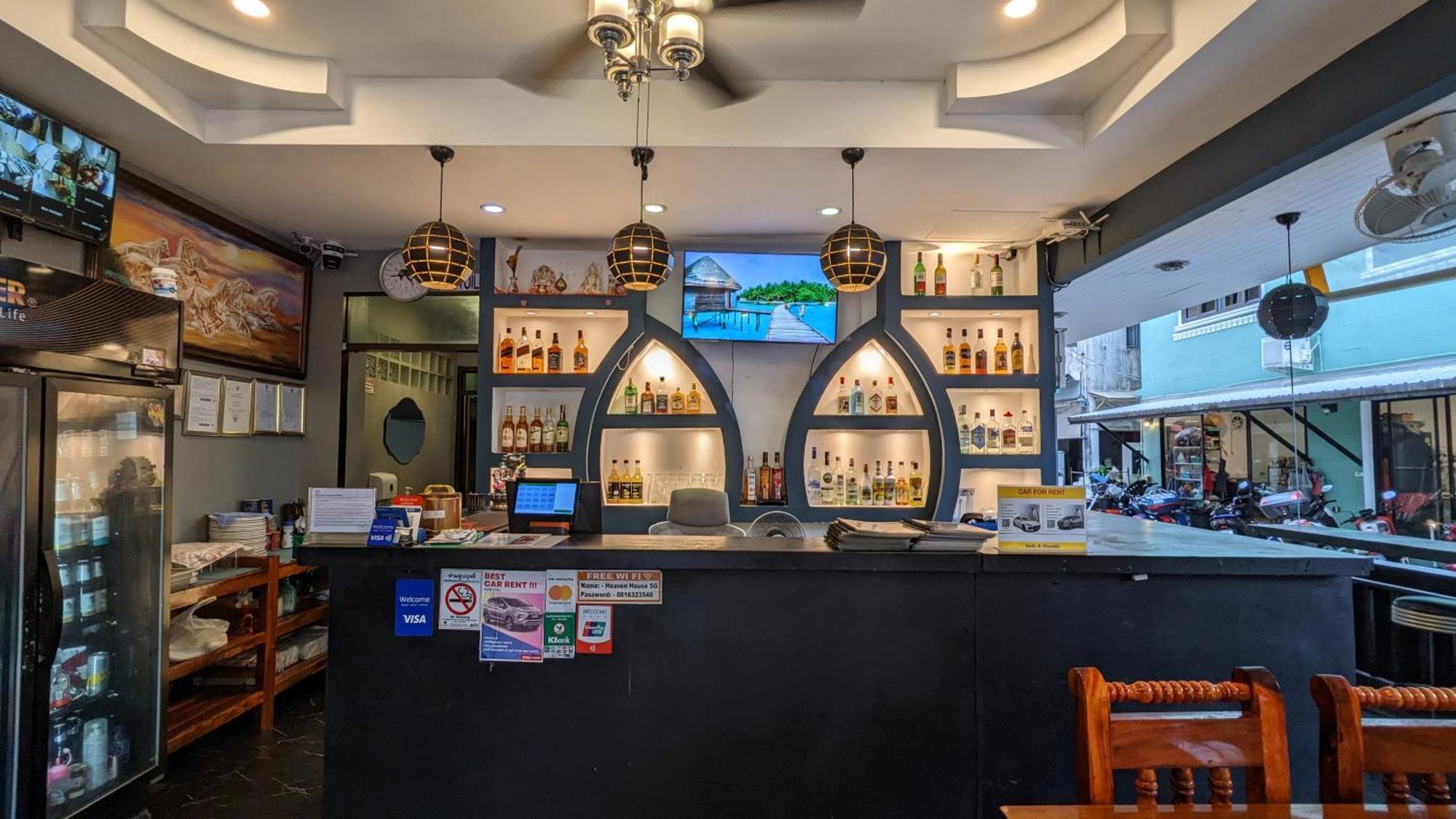Heaven House Restro & Bar Otel Patong Dış mekan fotoğraf
