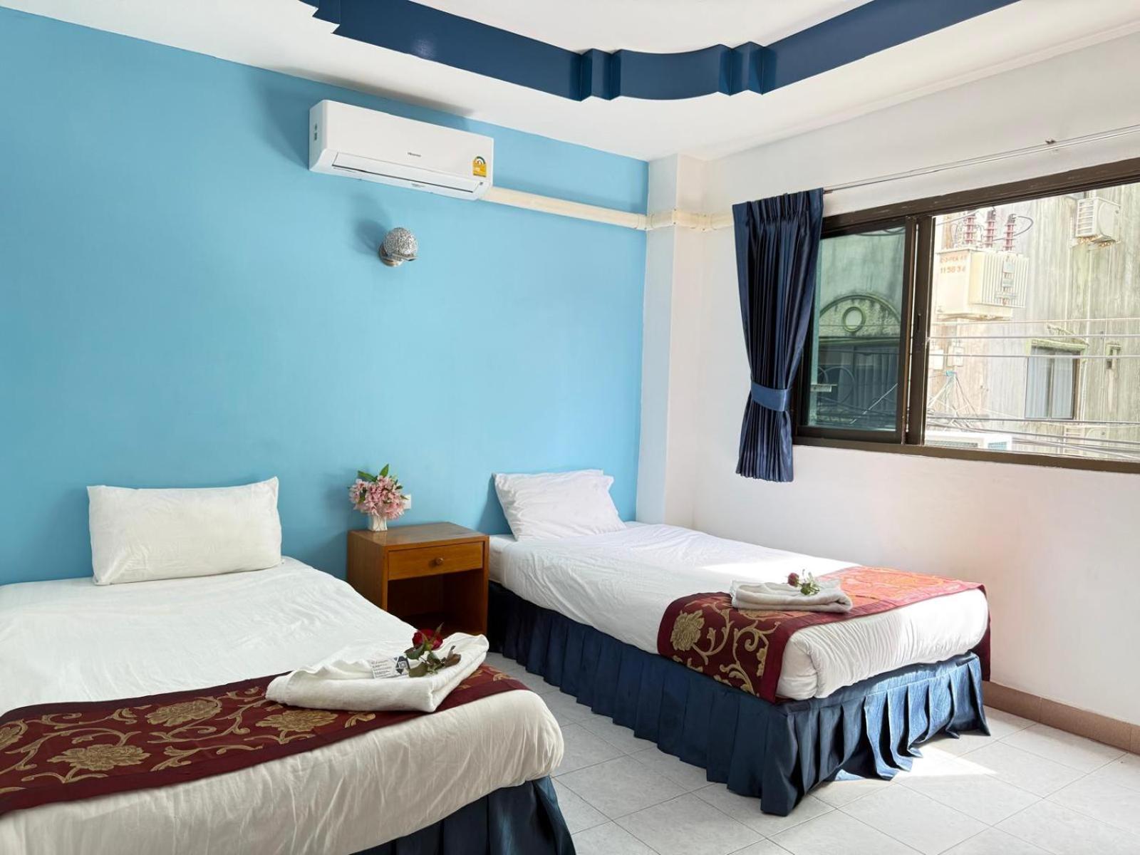 Heaven House Restro & Bar Otel Patong Dış mekan fotoğraf
